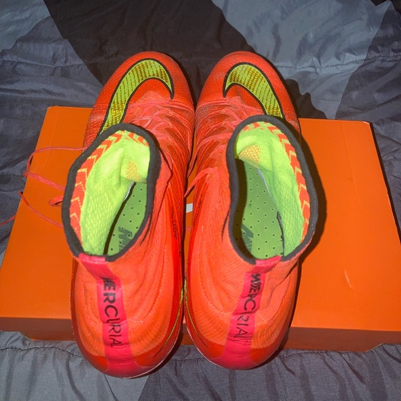 MERCURIAL SUPERFLY IV RED WORLD CUP 2014 THROWBACKS - Picture 3 of 5